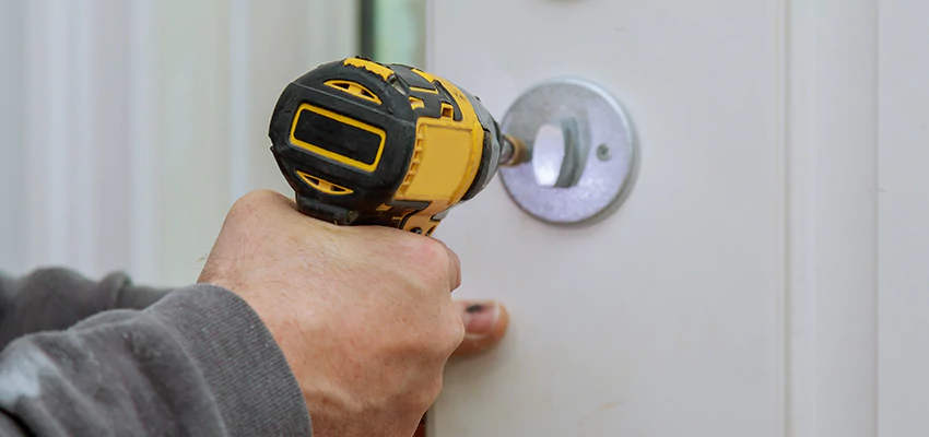 Street Locksmith For Smart Lock Repair in Cotati, CA